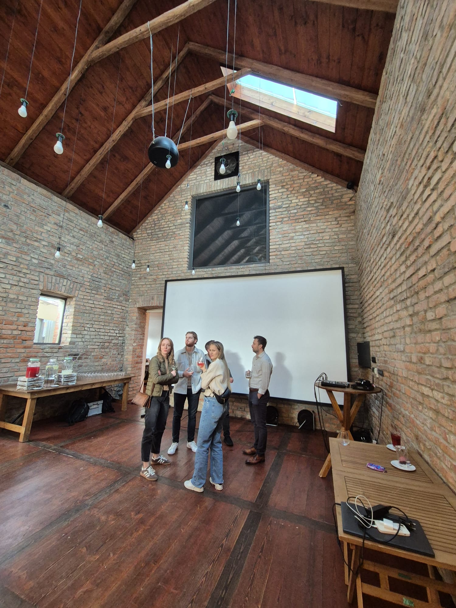 Projekční technika pro teambuilding